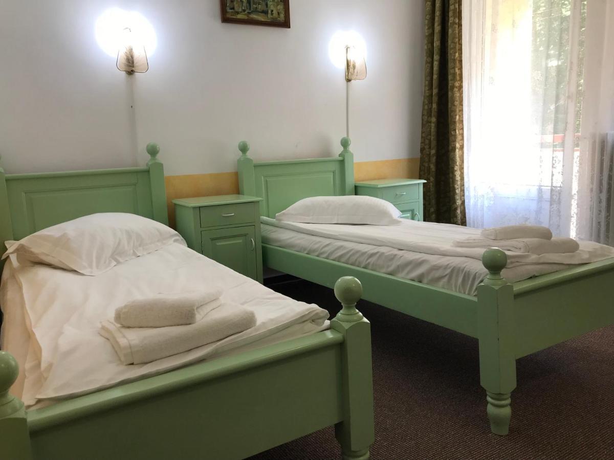 Hotel Hefaistos - Sovata Bagian luar foto