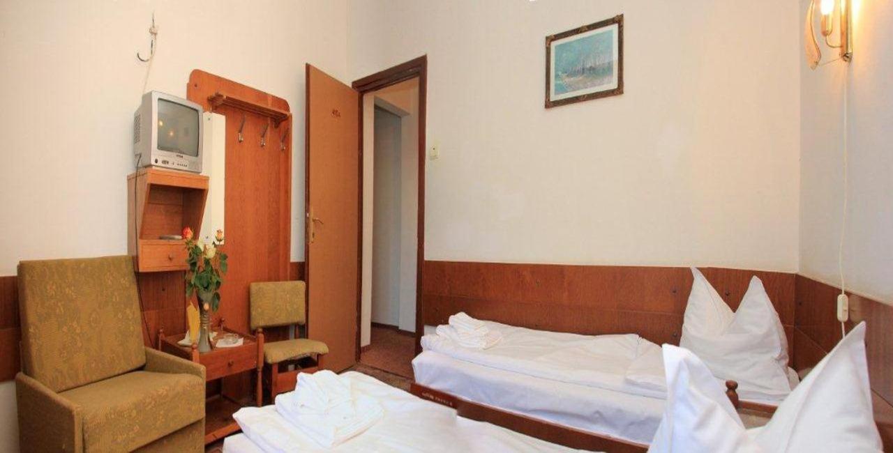 Hotel Hefaistos - Sovata Bagian luar foto