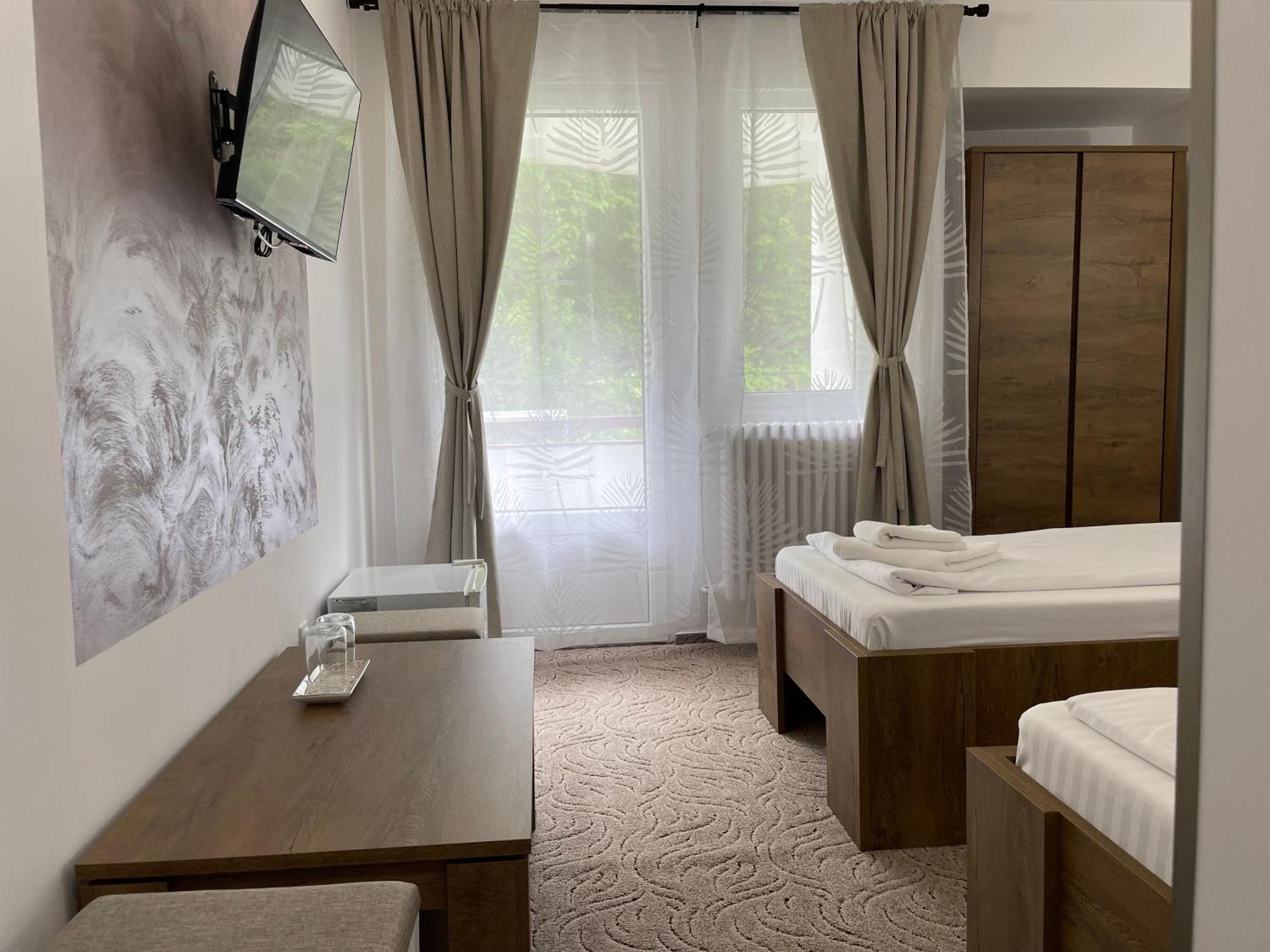 Hotel Hefaistos - Sovata Bagian luar foto