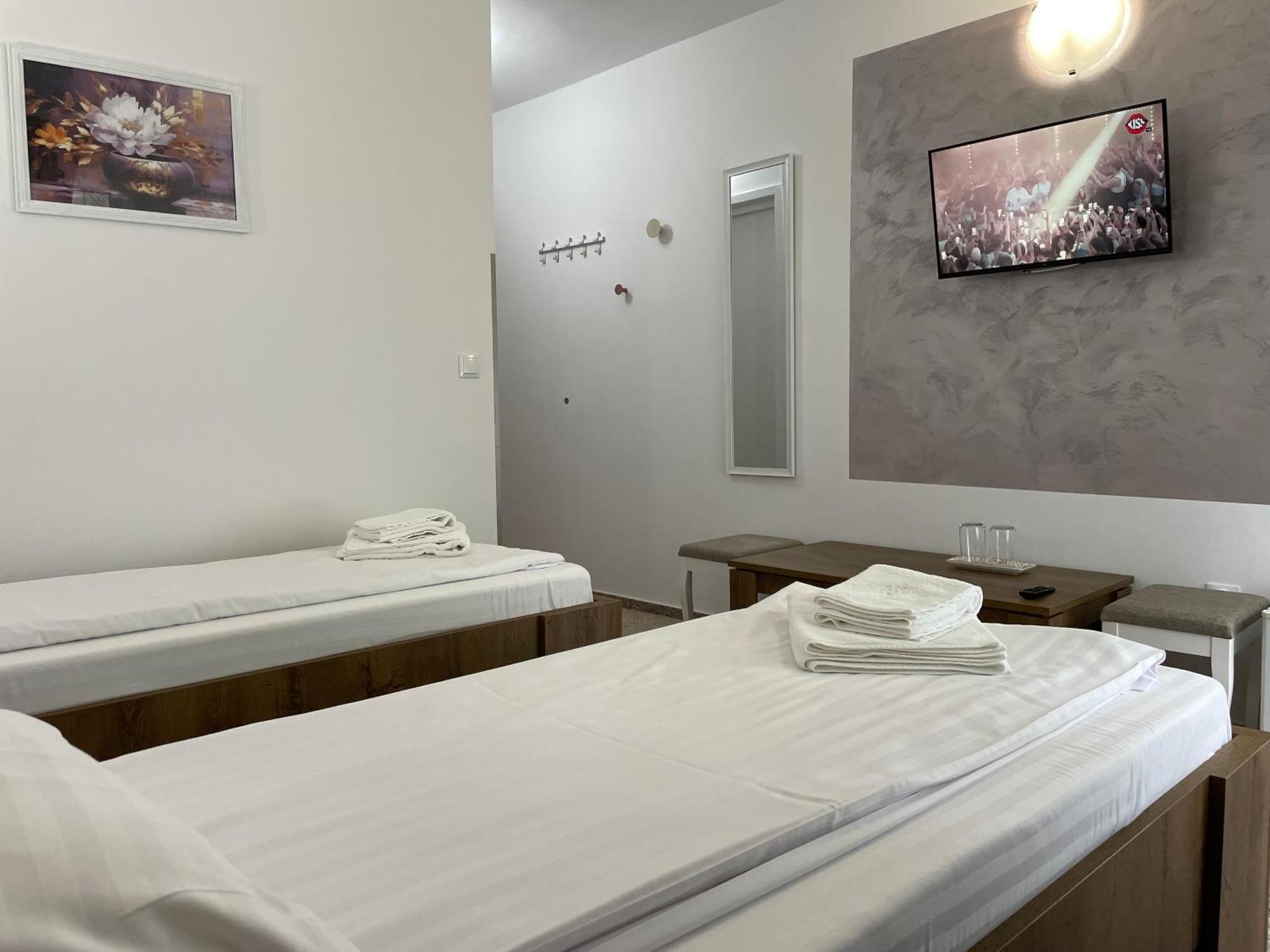 Hotel Hefaistos - Sovata Bagian luar foto
